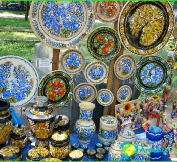 is buy-in-kiev-bring-it-from-Kiev-souvenirs