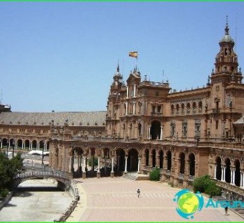 tours, in Seville, Spain-holiday-in-picture Sevilla