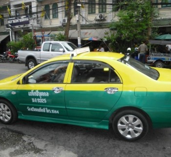 Taxi-in-Thailand-prices-order-number-is-in-taxi