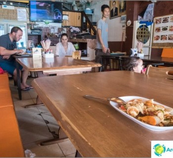 amp-cafe-island-phi-phi-don-small-thai-cafe