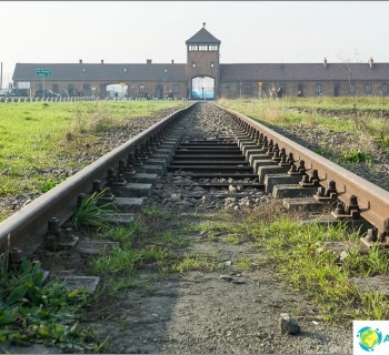 photo-concentration-camp-owicim-auschwitz-ii-birkenau