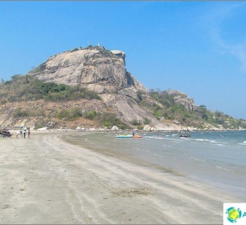 the-takiab-beach-thakiab-beach-not-crowded-and-near-hua-hin