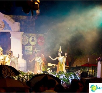 loy-krathong-and-yipeng-festival-colorful-extravaganza-light-and-sound