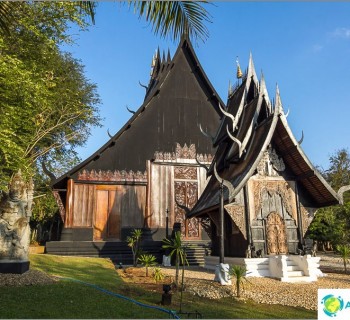 black-temple-baan-dum-thailand-knackers-yard-or-art
