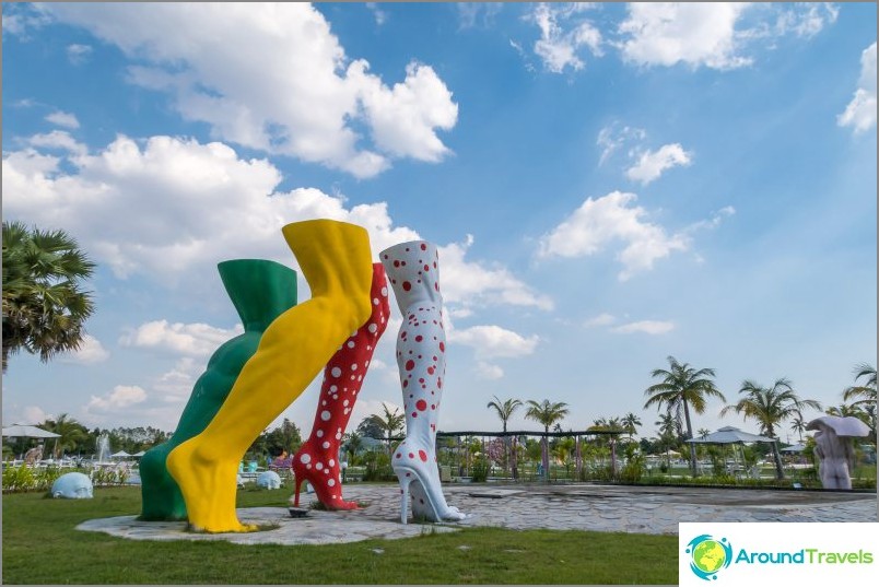 Love Art Park in Pattaya - an erotic park on the fan