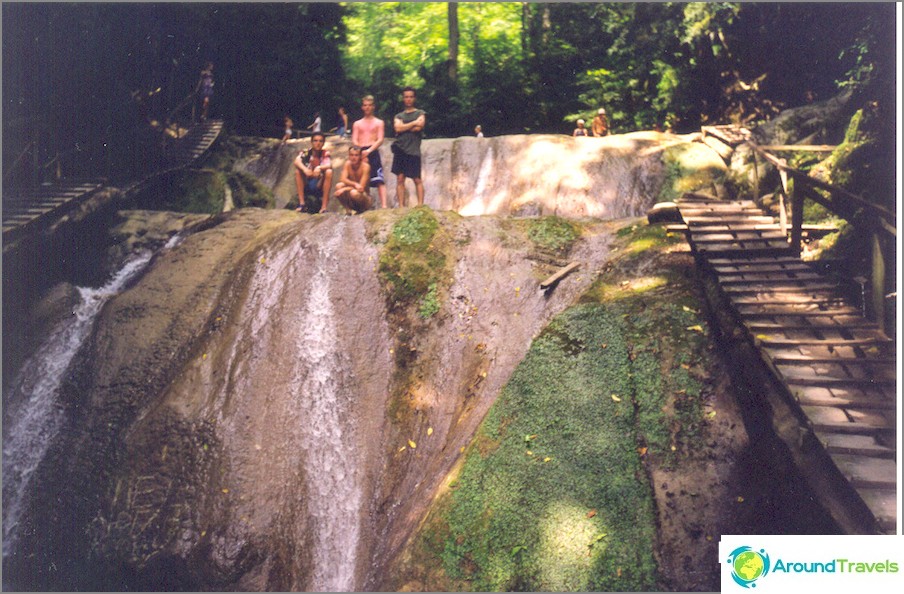 33 waterfalls, 2000