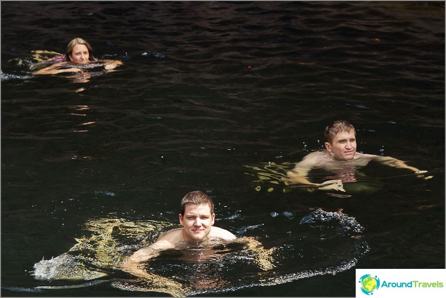 Swim in the Klong Plu Waterfall Swim in the Klong Plu Waterfall