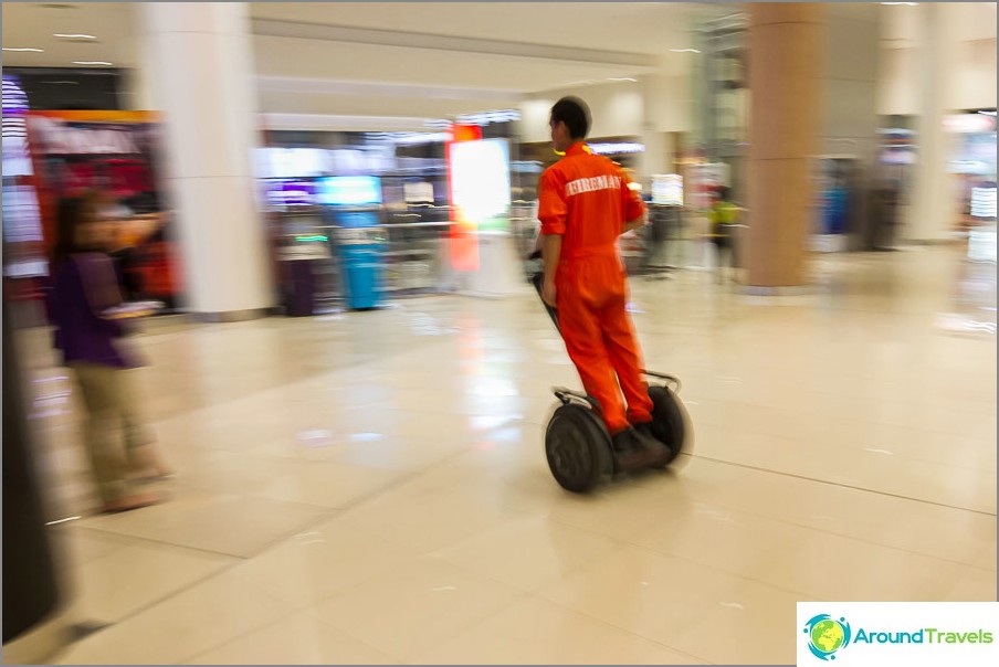 Employees and guards are moved to the segway