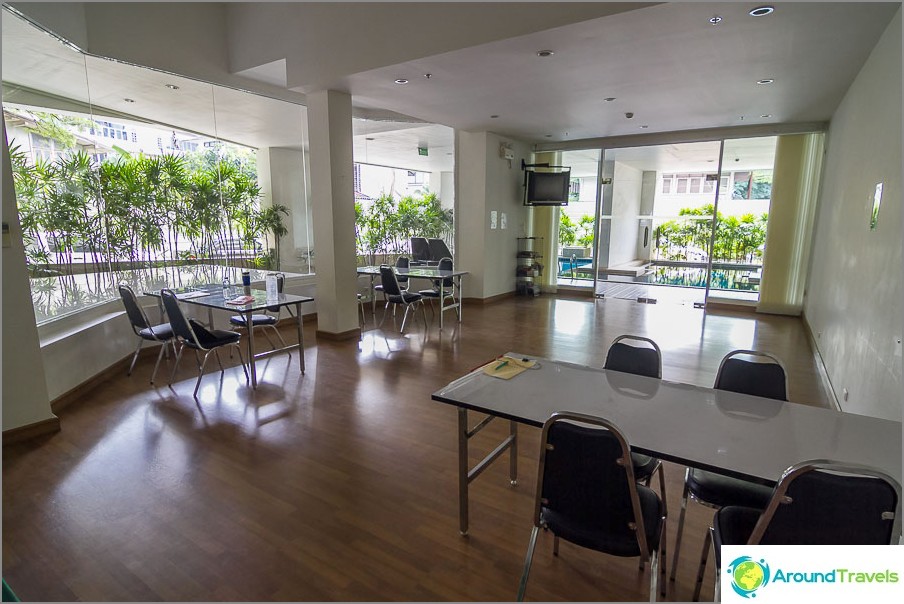 Air-conditioned room for work on the ground floor