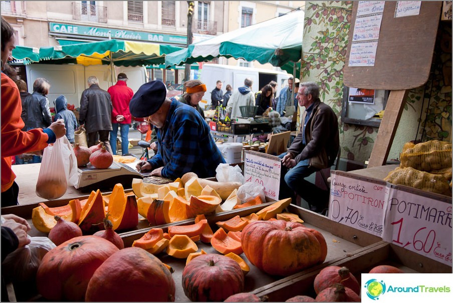 Market in Grenoble