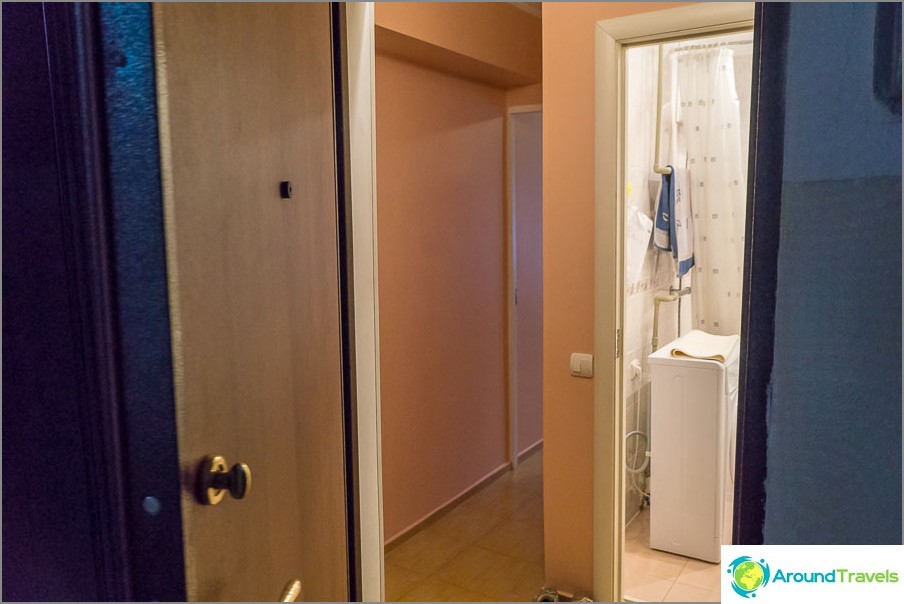 The entrance to the apartment, a small hallway and a door in the c / a