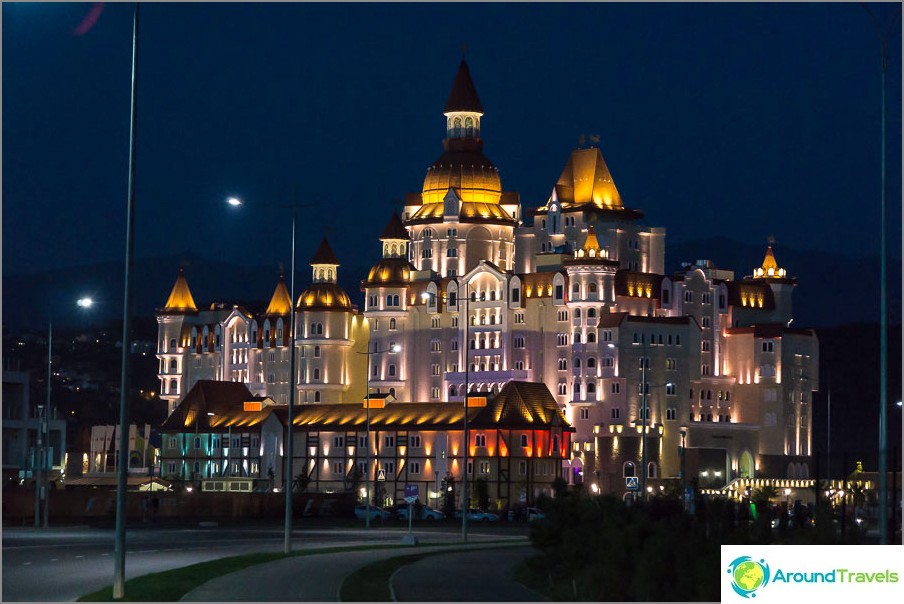 The huge building in Sochi-Park is a hotel.