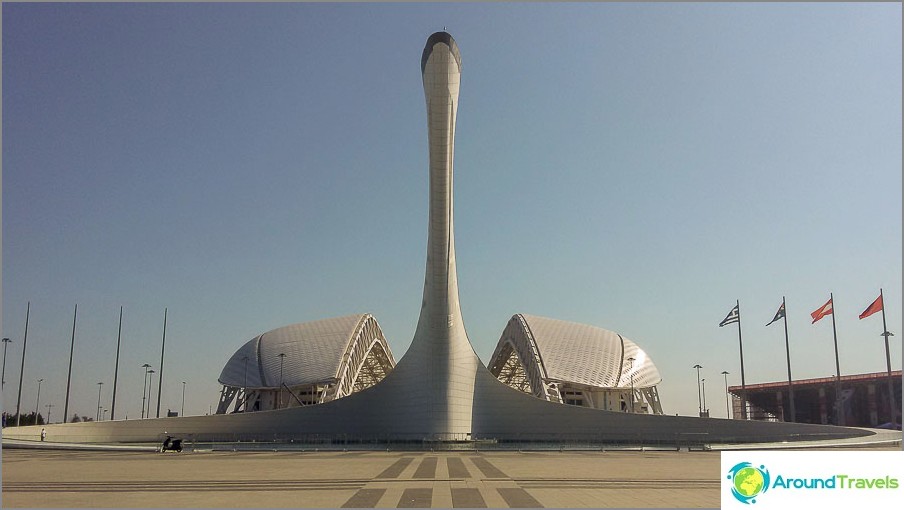 From this angle, the fountain resembles either a beetle, or something else.