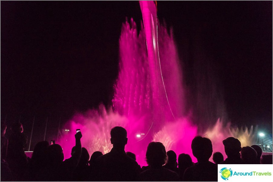 When the fountain starts to play, do not go