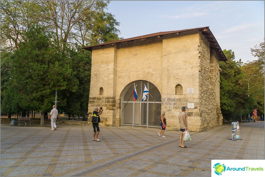Russian gate