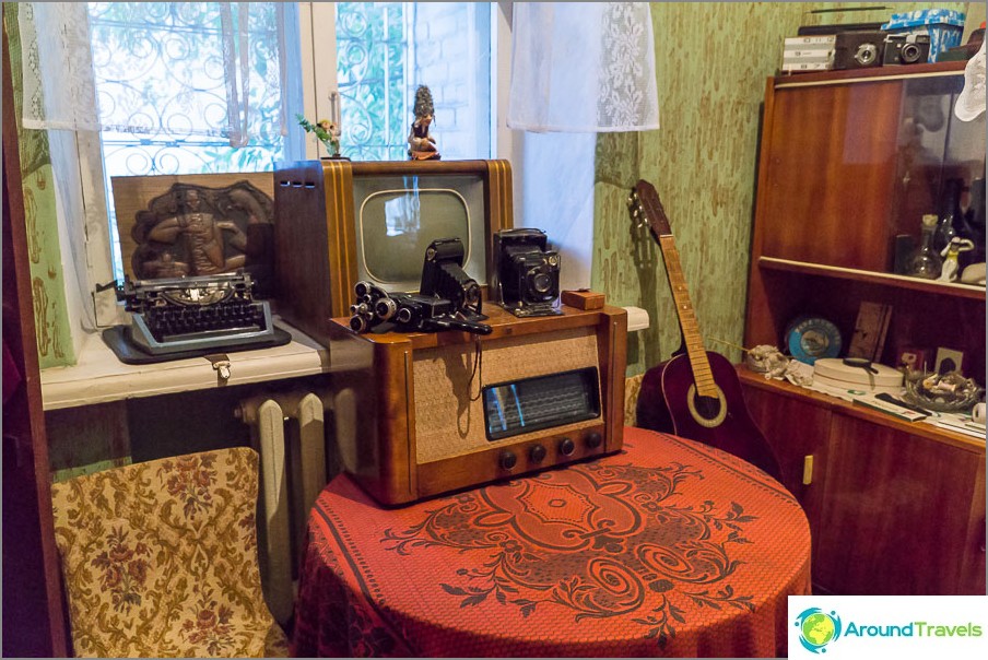 Komsomol girls room, although the technique is more suitable for a guy