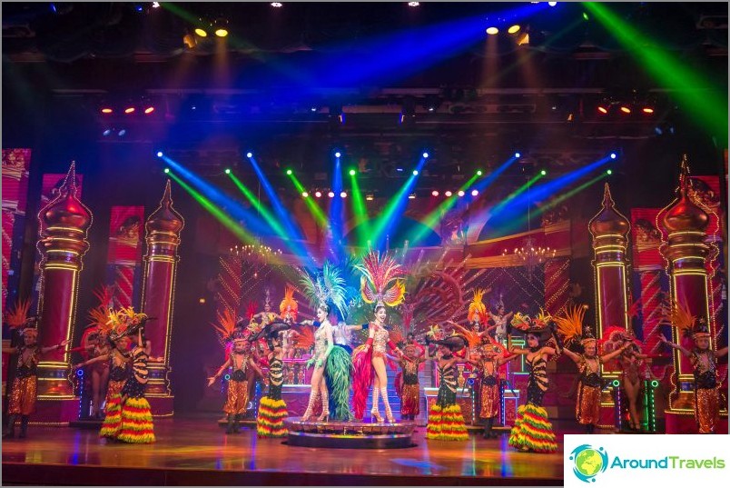 Alcazar - transvestite show in Pattaya