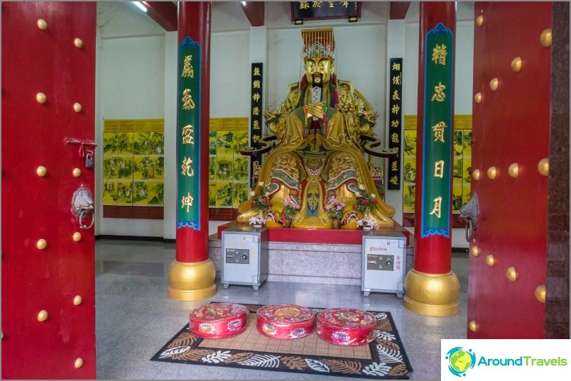 Big Buddha in Pattaya and the little-known Chinese temple museum