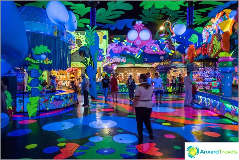 Phuket Fantasy Show - my review of the largest amusement park