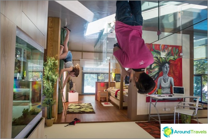 Upside down house in Phuket - entertainment for children and selfimanov