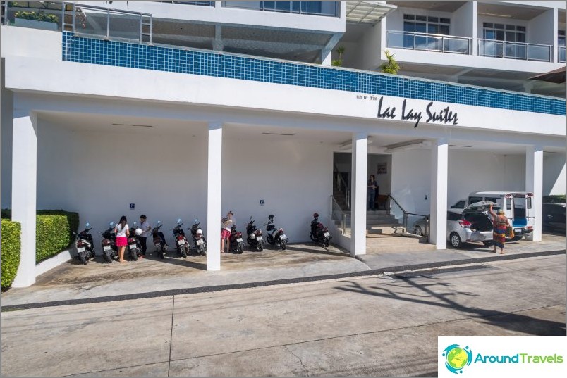 Hotel on Kata Beach - Lae Lay Suites