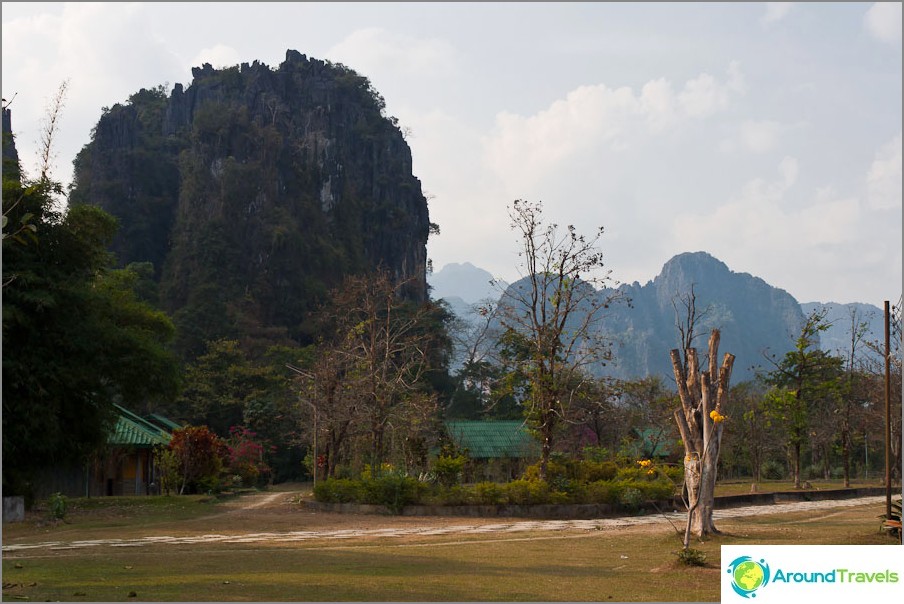 Next to Tham Chang Cave