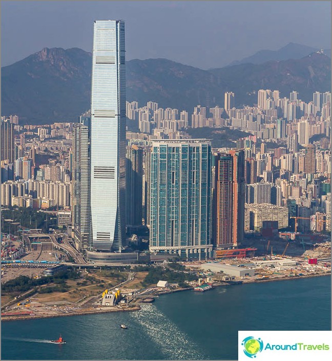 Sky 100 viewing platform