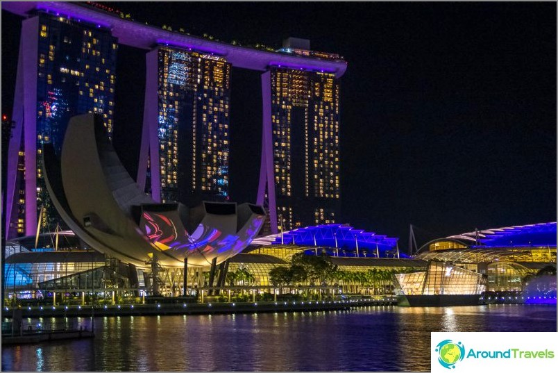 Embankment at Marina Bay, here is a laser show