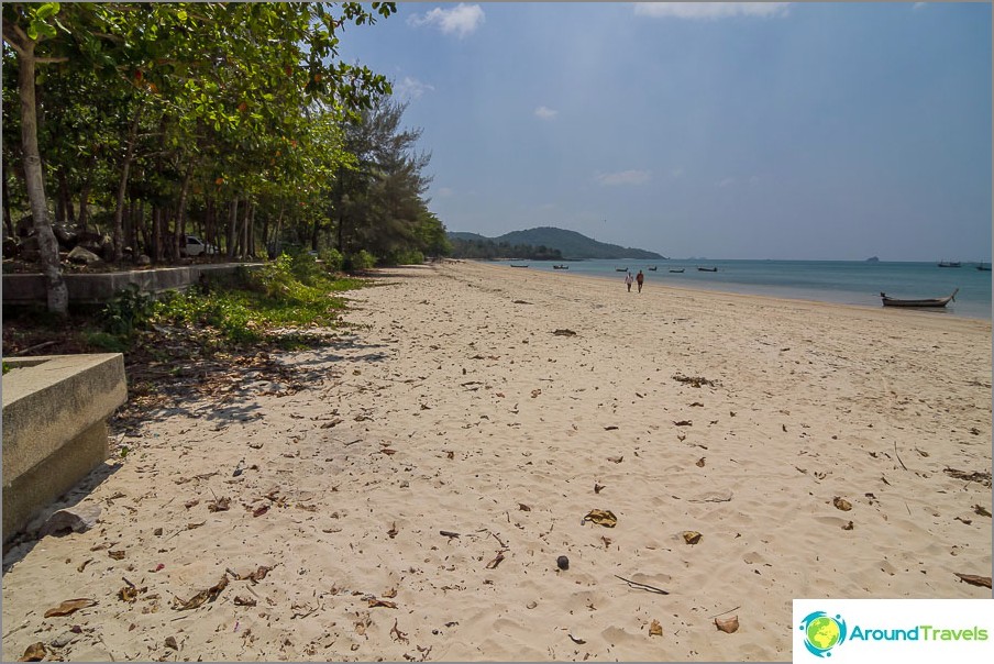 Klong Muang beach - a quiet corner for senior citizens in Krabi