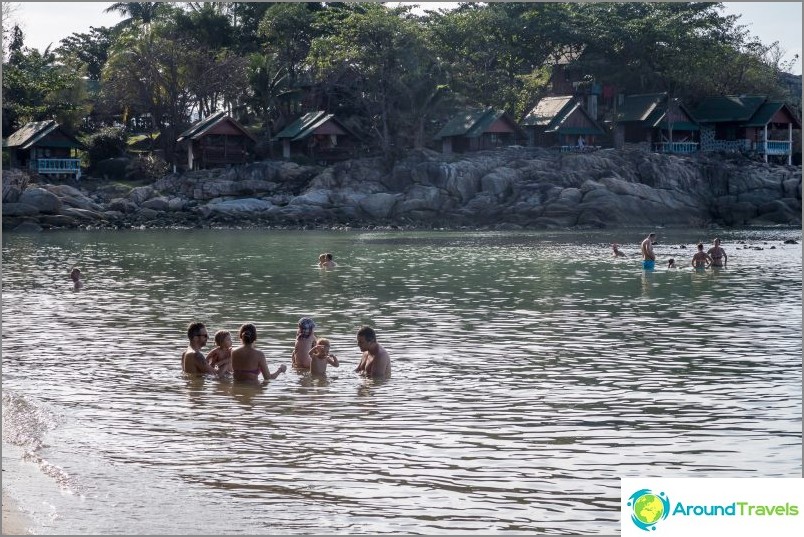 And here you can clearly see the depth of the sea on Haad Khoma.