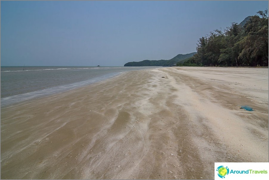 the-laem-sala-beach-laem-sala-beach-06