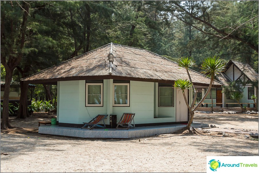 the-laem-sala-beach-laem-sala-beach-14