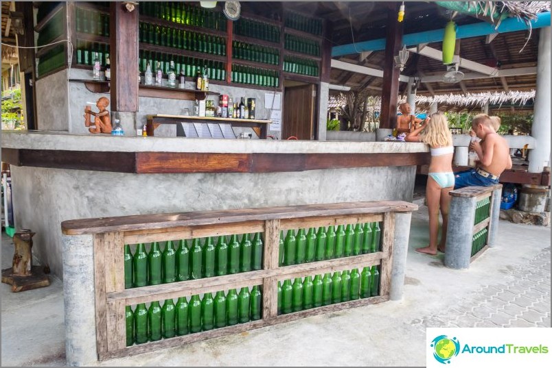 Closer to the left, Bottle Beach has a café-bar with a themed design.