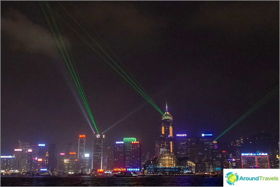 Laser show in Hong Kong (2)