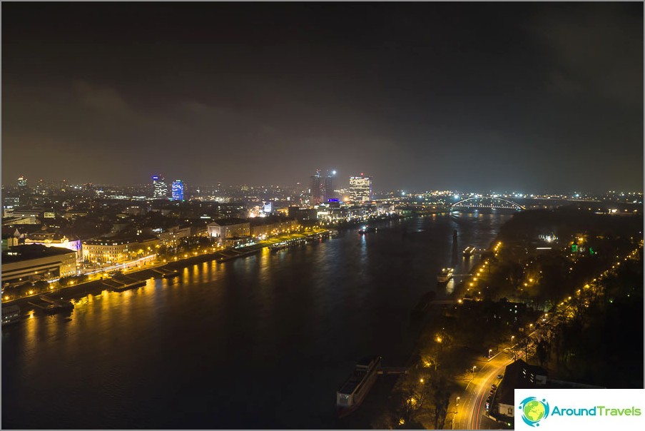 Night Bratislava and the Danube