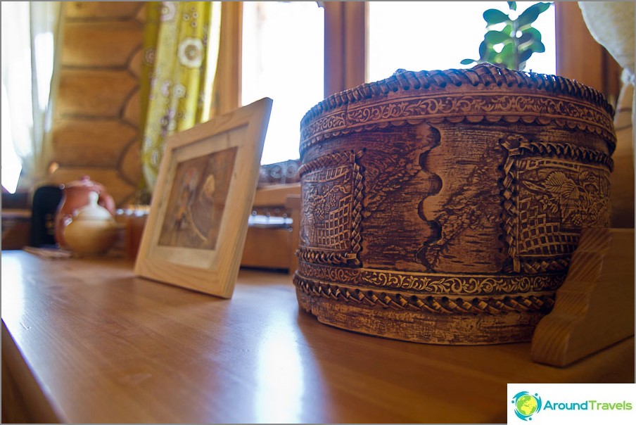 Decor elements in Russian style