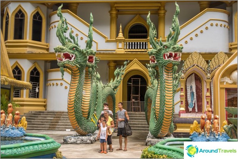 Careful if you walk around the pagoda - many stray dogs are aggressive.