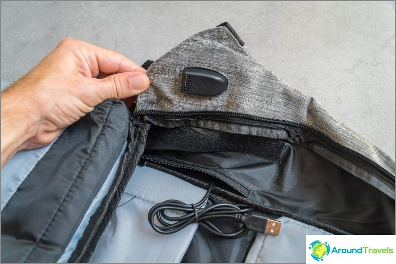 Access to side pockets from the inside