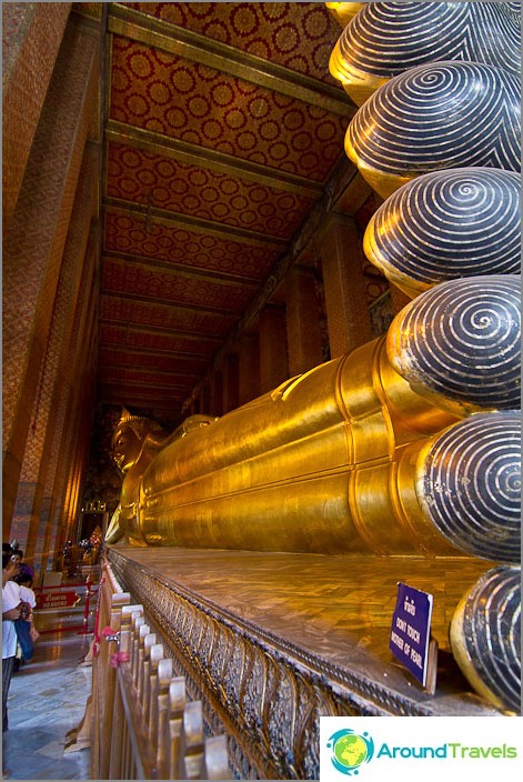 Traditional photo of a reclining Buddha