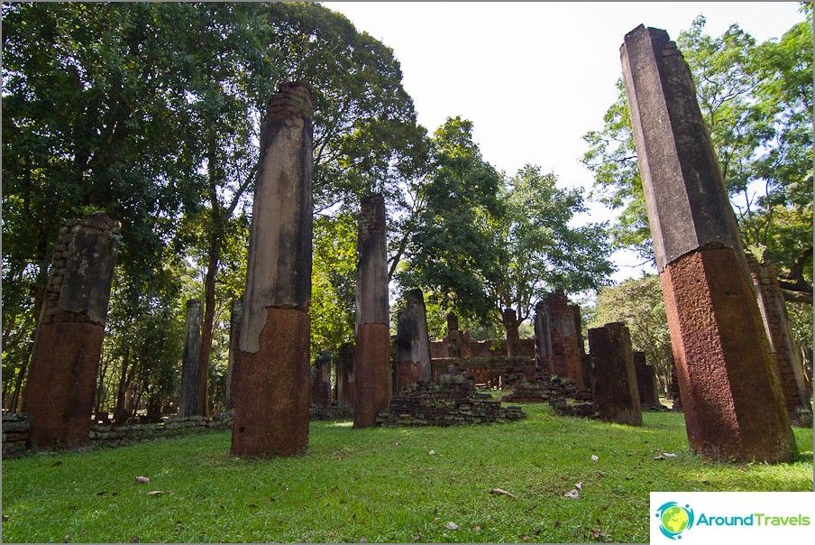 Remains of the temple of Wat Phra Non